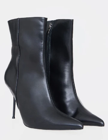 Botine PrettyLittleThing, negru