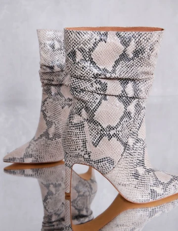 Botine PrettyLittleThing, imprimeu sarpe Animal print