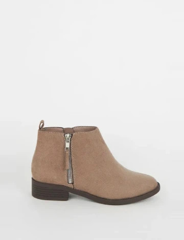 Ghete Dorothy Perkins, maro