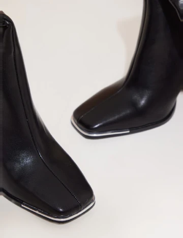 Cizme PrettyLittleThing, negru