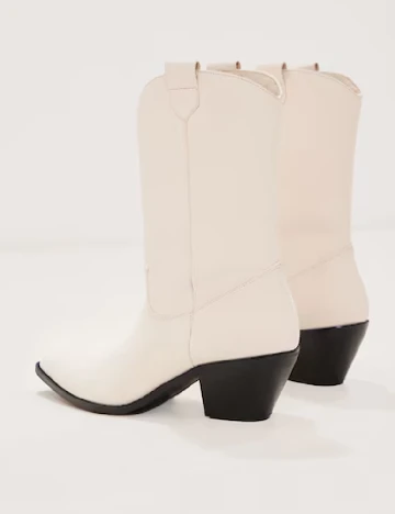 Ciocate PrettyLittleThing, crem