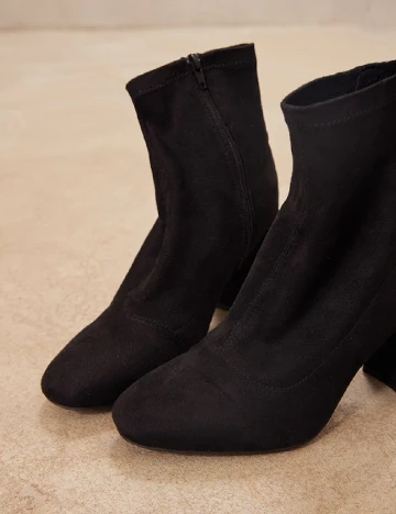 Botine PrettyLittleThing, negru