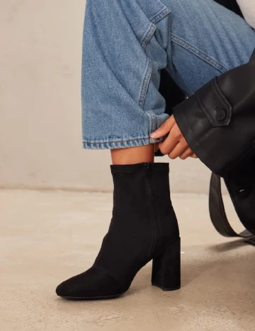 Botine PrettyLittleThing, negru