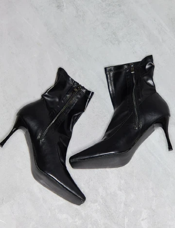 Botine PrettyLittleThing, negru Negru