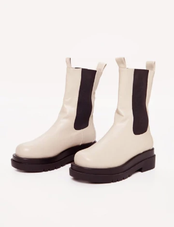 Ghete PrettyLittleThing, crem