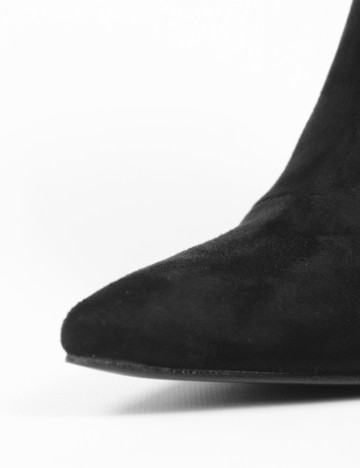 Botine PrettyLittleThing, negru