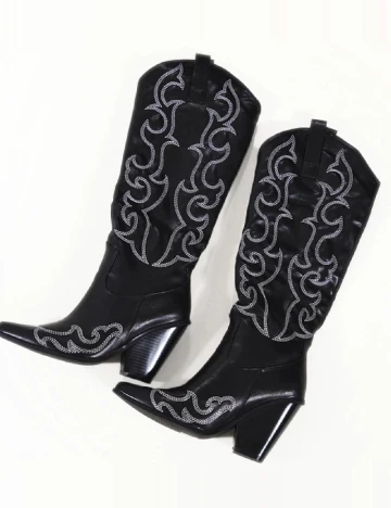 Cizme PrettyLittleThing, negru