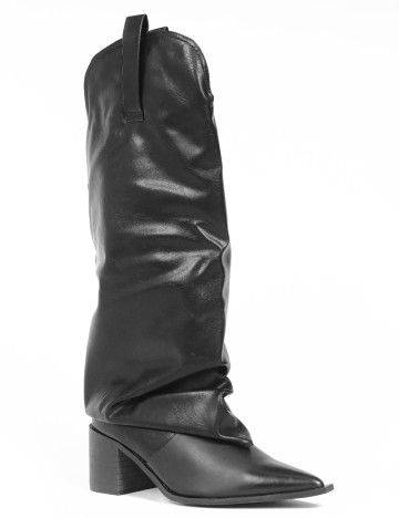 
						Cizme PrettyLittleThing, negru