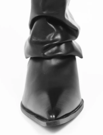 Cizme PrettyLittleThing, negru