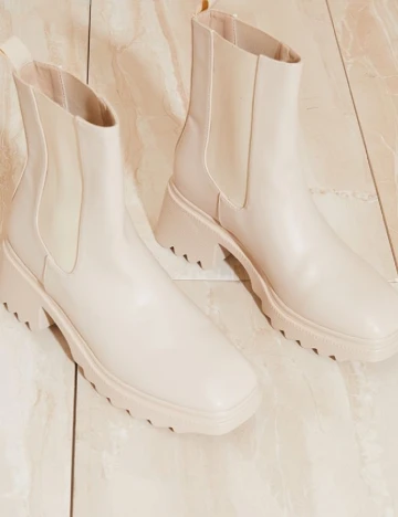 Ghete PrettyLittleThing, crem