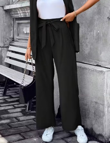 
						Pantaloni SHEIN, negru