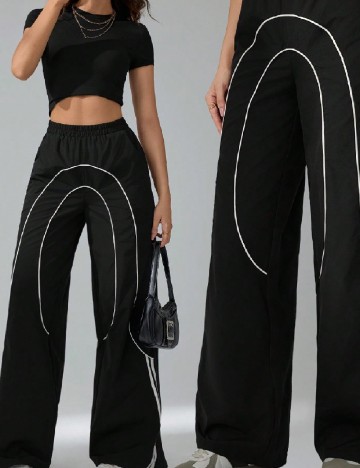 
						Pantaloni SHEIN, negru