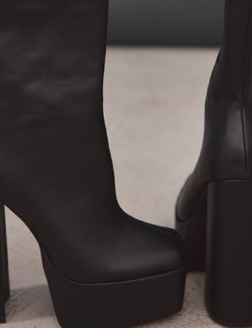 Botine PrettyLittleThing, negru