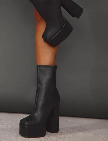 Botine PrettyLittleThing, negru