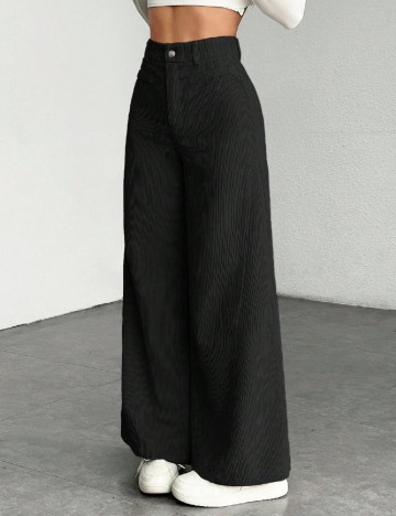 
						Pantaloni SHEIN, negru