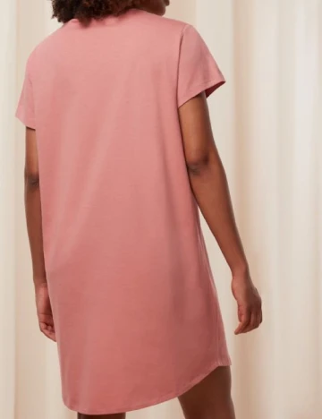 Rochie de noapte Triumph, roz