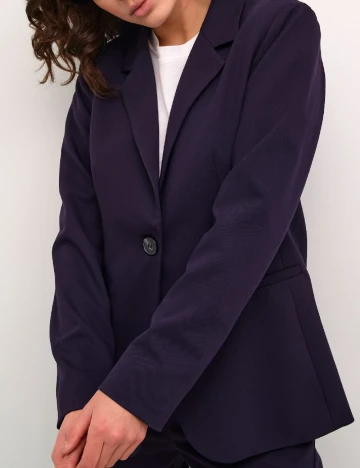 Sacou Kaffe, mov Mov