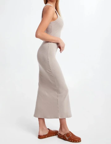 Rochie medie Gestuz, bej Crem