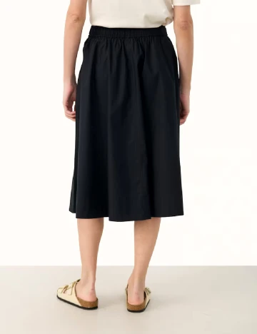 Fusta Part Two, negru