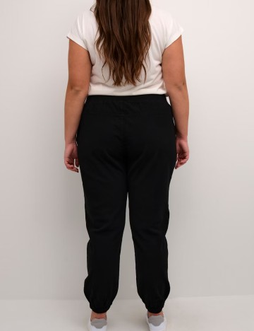 Pantaloni Kaffe Curve, negru