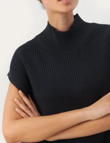 Vesta Part Two, bleumarin