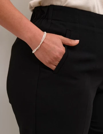 Pantaloni Kaffe Curve, negru Negru