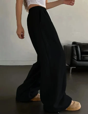 Pantaloni SHEIN, negru