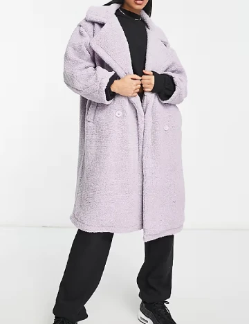 Palton Qed London, mov