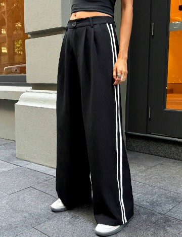 Pantaloni SHEIN, negru