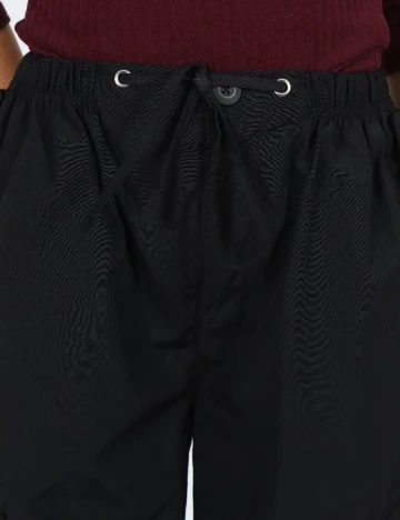 Pantaloni Bershka, negru