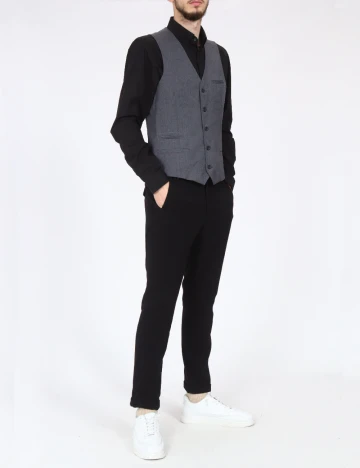 Vesta Matinique, gri