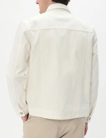 Jacheta Matinique, alb