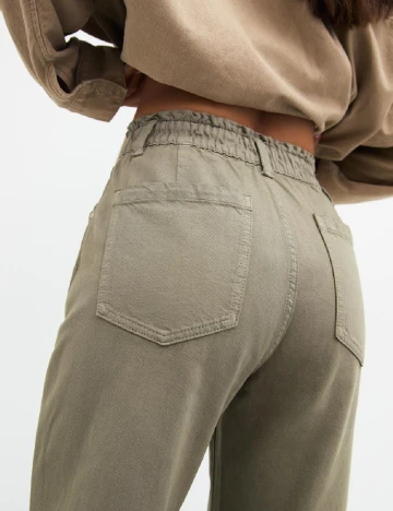 Pantaloni Pull&Bear, verde