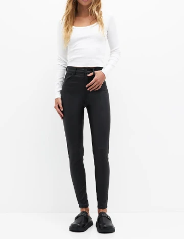 Pantaloni Pull&Bear, negru