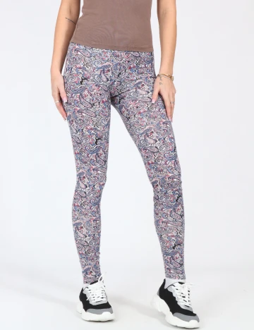 Colanti Bershka, mix culori