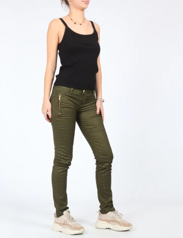 Pantaloni Bershka, verde