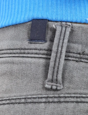 Blugi Bershka, gri Gri