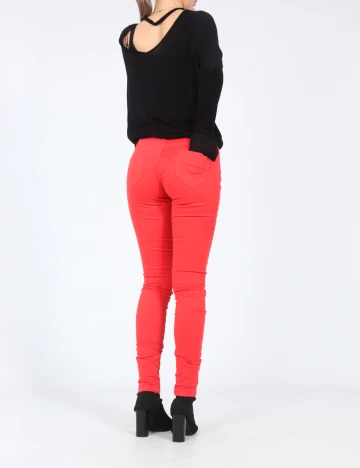 Pantaloni Bershka, rosu