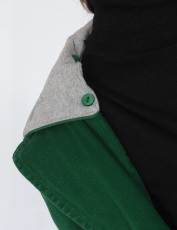 Jacheta Bershka, verde Verde