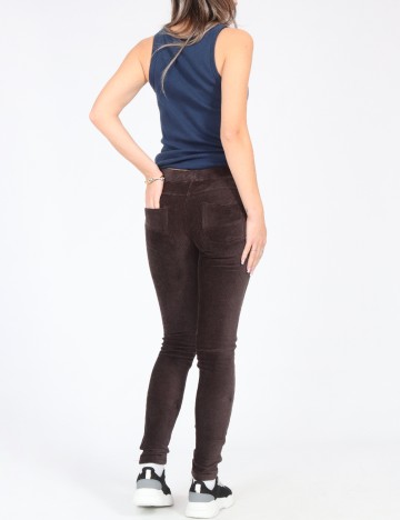 Pantaloni Bershka, maro inchis