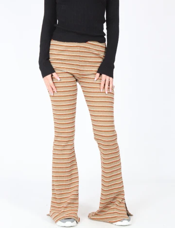 Pantaloni Bershka, maro