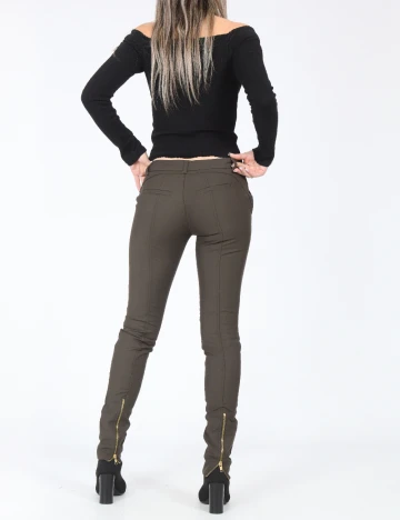 Pantaloni Bershka, verde