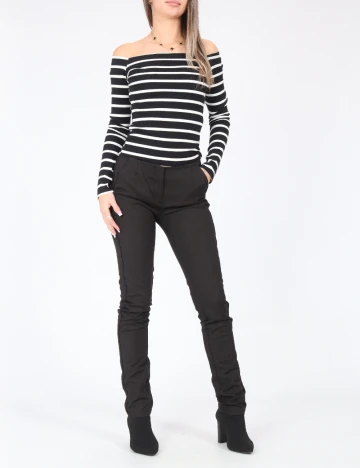 Pantaloni Bershka, negru