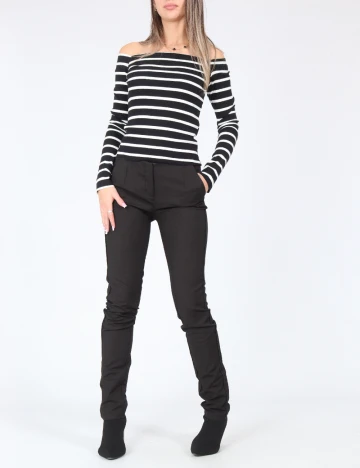 Pantaloni Bershka, negru