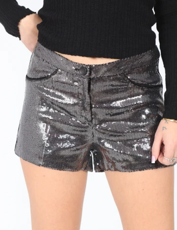 Pantaloni scurti Bershka, gri