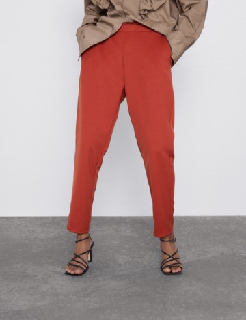 
						Pantaloni Zara, caramiziu