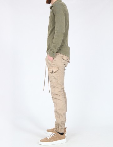 Pantaloni Bershka, maro deschis