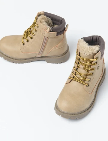 Ghete Cool Club, bej