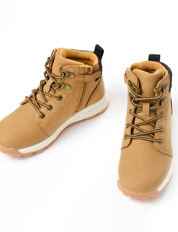 Ghete Cool Club, maro