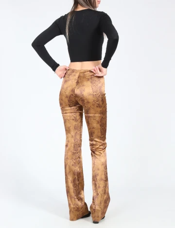 Pantaloni Bershka, imprimeu sarpe